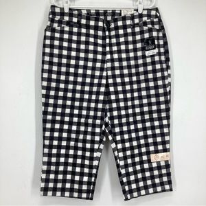 St John’s Bay Women’s Built-in Slimming Panel Capri Pants Stretch High Rise 11in